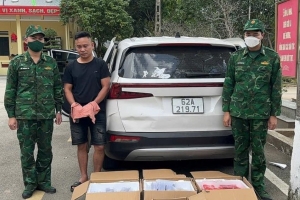 Quảng Ninh: Bắt giữ vụ vận chuyển trái phép 177 điện thoại iPhone và linh kiện