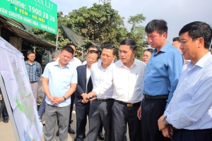Chủ tịch UBND tỉnh Ninh Bình kiểm tra tiến độ các dự án giao thông trọng điểm