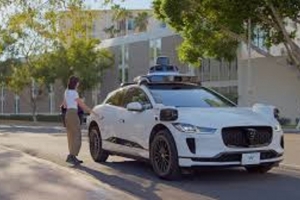 Robotaxi toàn cầu tăng tốc từ thử nghiệm sang thương mại hóa tại các siêu đô thị