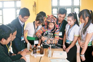 Đào tạo nguồn nhân lực chất lượng cao người dân tộc thiểu số trong một số ngành, lĩnh vực trọng điểm