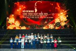Chương trình “Hồ Chí Minh - Hành trình khát vọng 2025” chủ đề “Việt Nam thịnh vượng”