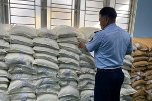 TP.HCM: Phát hiện điểm kinh doanh qua mạng xã hội tàng trữ gần 2 tấn đường cát không rõ nguồn gốc