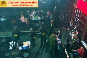 Ninh Bình đột kích 2 quán bar, phát hiện 30 người dương tính với ma túy