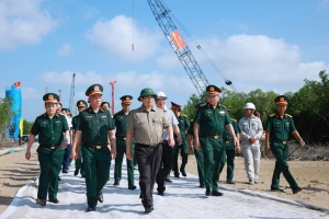 Thủ tướng kiểm tra, đôn đốc một số dự án hạ tầng chiến lược tại Cà Mau