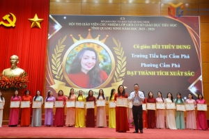 Quảng Ninh công nhận trên 340 giáo viên chủ nhiệm lớp giỏi cấp tiểu học