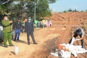 Quảng Trị: Tiêu hủy 1.150 bao thuốc lá nhập lậu tại phường Đông Hà