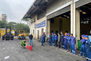 Công an thành phố Hải Phòng tập huấn PCCC & CNCH tại Cảng Hải Phòng