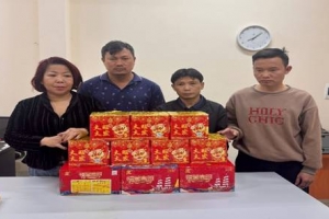 Bắt giữ 4 đối tượng buôn bán, tàng trữ 26kg pháo nổ