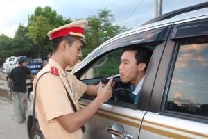 Công bố đường dây nóng để người dân phản ánh cảnh sát giao thông có biểu hiện tiêu cực