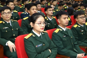 Sinh viên tốt nghiệp xuất sắc được hưởng chế độ phụ cấp cao khi vào Quân đội