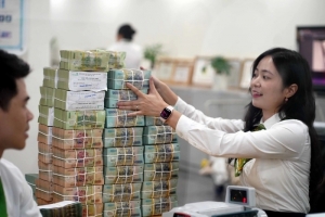 Nhìn lại hoạt động ngân hàng, bảo hiểm, thị trường chứng khoán 2025