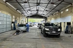 Quy định mới về phí đường bộ: Nhiều ô tô được miễn, bỏ nộp phí theo tháng