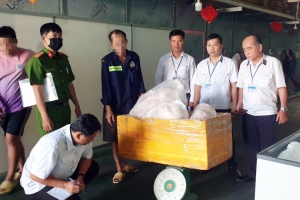 TP. HCM: Phát hiện khoảng 2 tấn thịt heo không rõ nguồn gốc xuất xứ