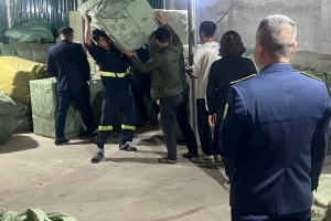 Hưng Yên: Phát hiện và tạm giữ hơn 21.000 sản phẩm giày dép không rõ nguồn gốc xuất xứ