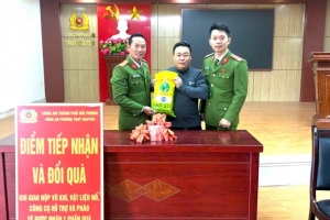 Hải Phòng: Công an phường Thuỷ Nguyên vận động người dân giao nộp vũ khí, vật liệu nổ, công cụ hỗ trợ và pháo
