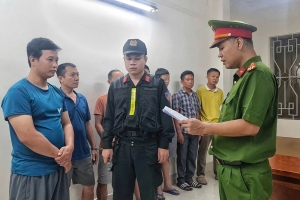Công an TP. HCM triệt phá đường dây vũ khí lớn, thu giữ 21 khẩu súng