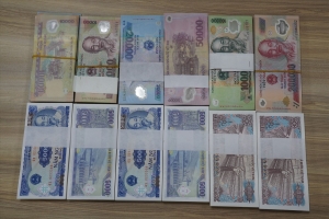 Đổi tiền lẻ lì xì Tết rầm rộ trên mạng: Coi chừng “lộc” chưa thấy đã mất tiền phạt
