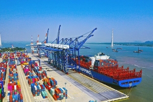 Nửa đầu tháng 1/2026, cán cân thương mại thâm hụt 3,24 tỷ USD