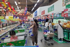 TP. HCM yêu cầu các sở ngành theo dõi sát giá cả và cung ứng hàng Tết