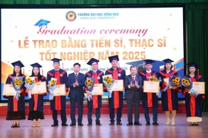 Trường Đại học Hồng Đức trao bằng tiến sĩ và thạc sĩ tốt nghiệp năm 2025