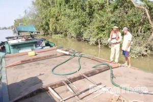Đồng Tháp tạm giữ 5 phương tiện thủy chở cát không rõ nguồn gốc
