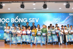 Bắc Ninh: Trao “Học bổng SEV - Ươm mầm tài năng Việt” cho hơn 300 học sinh