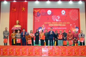 Lan tỏa yêu thương: 1.000 suất quà Tết đến với người dân có hoàn cảnh khó khăn tại Quảng Ninh