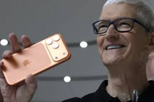 iPhone 17 và bước ngoặt AI giúp Apple xác lập kỷ lục doanh thu mới