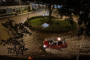 Hong Kong ứng dụng trí tuệ nhân tạo để cảnh báo thời tiết cực đoan sớm gấp đôi