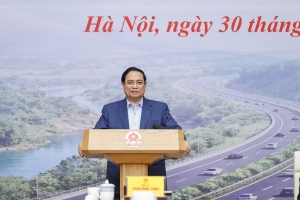 Thủ tướng: Bảo đảm tiến độ, chất lượng các dự án giao thông trọng điểm