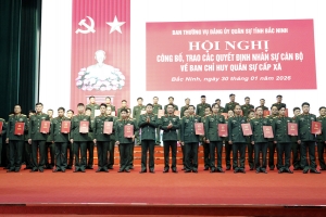 Bắc Ninh: Công bố, trao quyết định nhân sự về ban chỉ huy quân sự cấp xã, phường