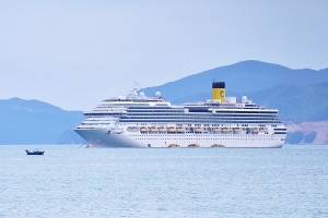 Khánh Hòa: Đón tàu COSTA SERENA đưa 2853 du khách đến Nha Trang