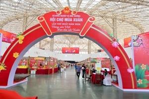 Hội chợ Mùa Xuân 2026: Hàng hóa đầy ắp, sẵn sàng cho 'đại tiệc' mua sắm Tết