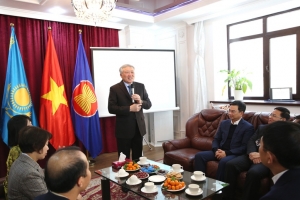 Phát huy vai trò cầu nối hữu nghị thúc đẩy quan hệ hợp tác toàn diện Việt Nam - Kazakhstan