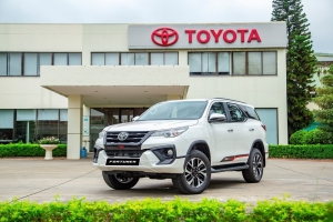 Toyota tiếp tục dẫn đầu doanh số toàn cầu