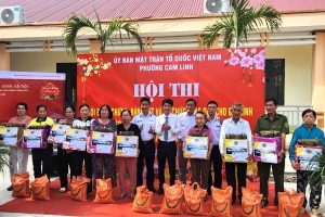 Ấm tình quân – dân từ hội thi gói bánh chưng, bánh tét