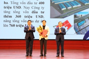 Bắc Ninh: Trao quyết định chủ trương đầu tư và giấy chứng nhận đăng ký đầu tư