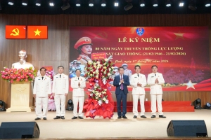 Công an TP Huế kỷ niệm 80 năm Ngày truyền thống lực lượng Cảnh sát giao thông