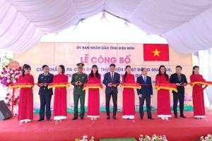 Thông quan lô hàng xuất khẩu đầu tiên qua Cửa khẩu A Pa Chải