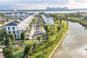 Giá nhà leo thang, bất động sản đối mặt áp lực tồn kho chưa từng có