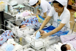 Phấn đấu đến năm 2030, tăng trung bình 2% tổng tỷ suất sinh trên toàn quốc mỗi năm