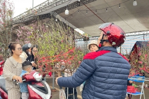 Chợ hoa Xuân 2026 ở Phố Hiến: Không gian mới rộng rãi, mua sắm rộn ràng những ngày giáp Tết