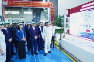 Lãnh đạo tỉnh Ninh Bình kiểm tra, động viên sản xuất đầu xuân tại doanh nghiệp, dự án trọng điểm