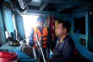 Bộ Tư lệnh Vùng Cảnh sát biển 4 bắt giữ tàu cá có dấu hiệu vi phạm IUU
