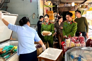 Triệt phá đường dây cung ứng 4 tấn thực phẩm không rõ nguồn gốc tại Thanh Hóa