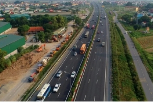 Hơn 10.000 giao dịch trong 10 giờ đầu thu phí trên cao tốc Bắc - Nam