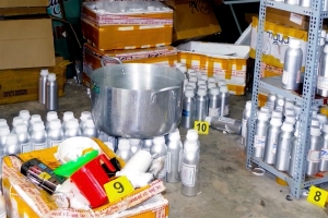 Công an Đồng Nai truy tìm bị hại vụ sản xuất nước hoa giả quy mô 50 tỷ đồng