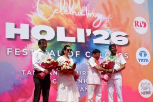 Lễ hội Holi “Sắc màu hòa hợp và kết nối cộng đồng” rực rỡ tại TP. HCM
