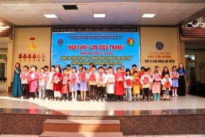 Ngày hội “Nuôi lợn siêu trọng” tại Trường Tiểu học Đinh Tiên Hoàng góp quỹ hơn 271 triệu đồng