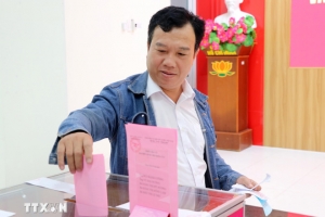 Ngư dân vùng biển Cà Ná hoàn tất bỏ phiếu để ra khơi bám biển sớm